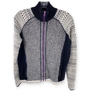 Title Nine black and white merino wool blend sweater Aztec print sleeves